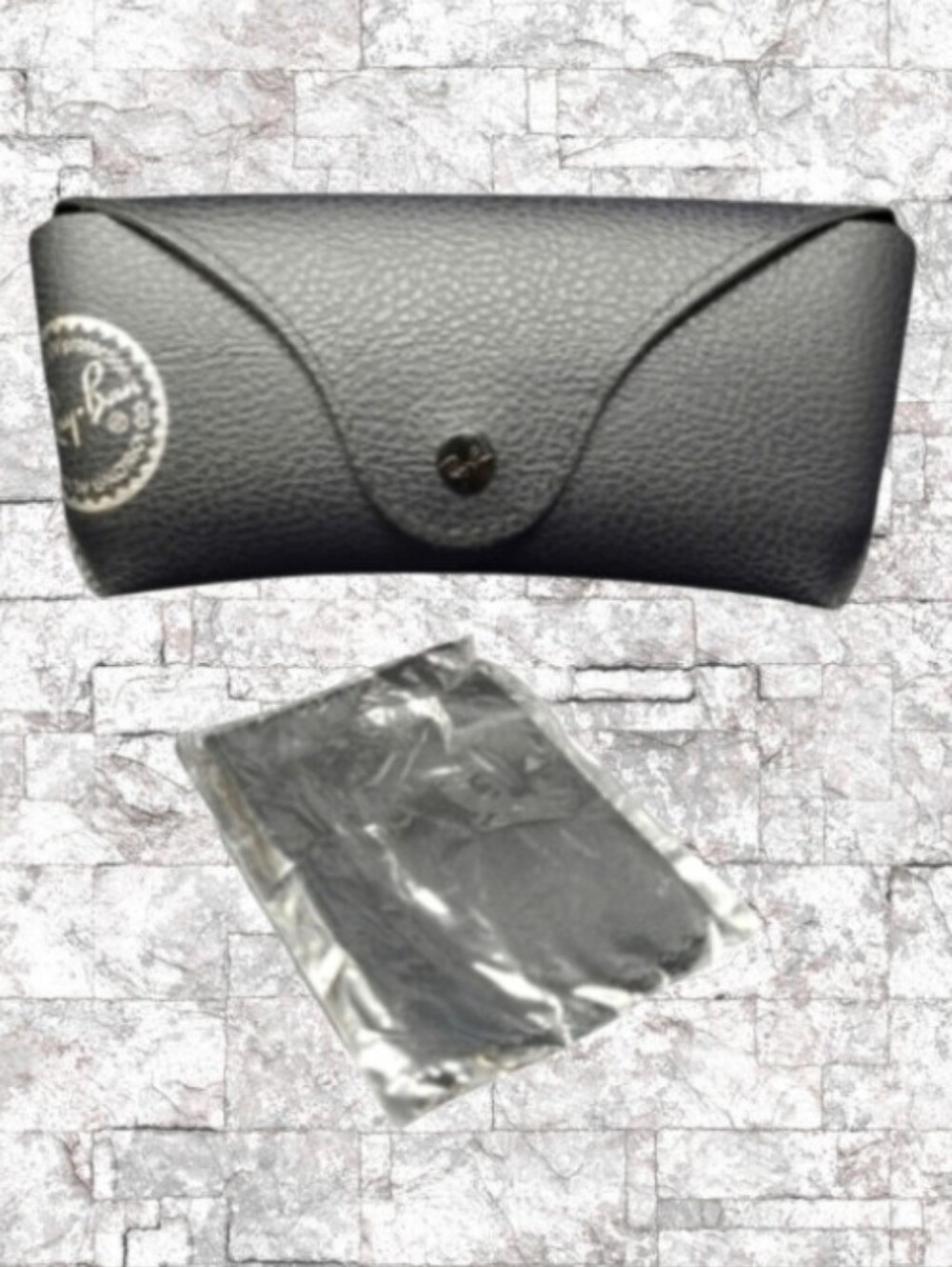 RAY-BAN BLACK SUNGLASSES CASE WITH CLEANING CLOTH - CASE AND CLEANING CLOTH ONLY